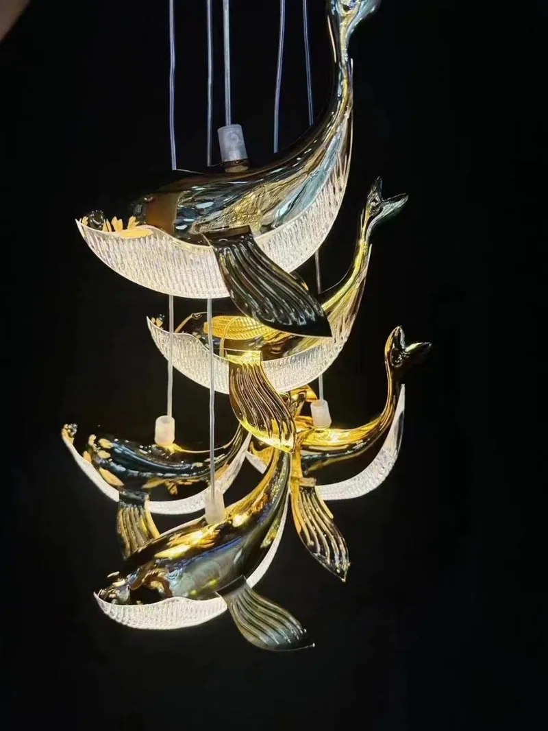 Chandelier with dolphin gold, 10 lights