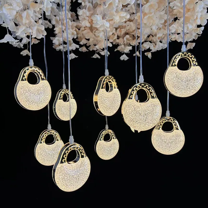Electroplated crystal chandelier with besace, 10 lights