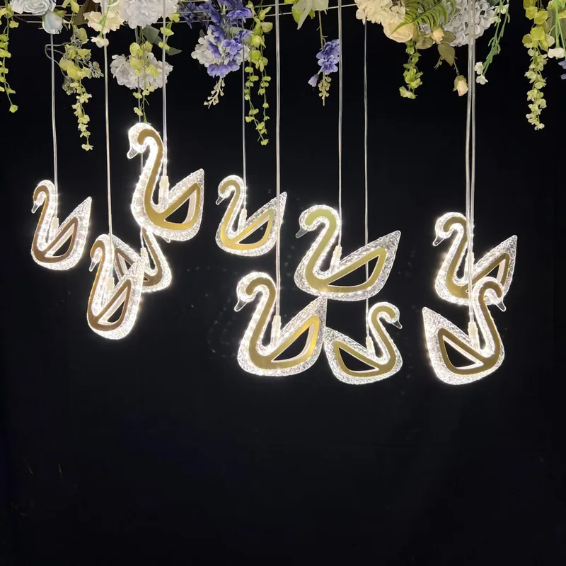 Faceted chandelier with swan, 10 lights