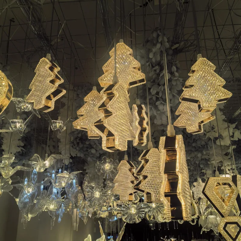 Lustre sapin de Noël doré, 10 têtes