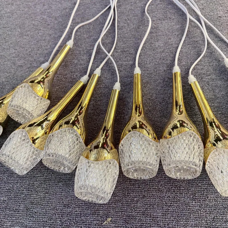 Chandelier with version d drop ball, 10 lights