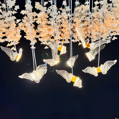 Lustre acrylique ailes d'ange, 10 têtes