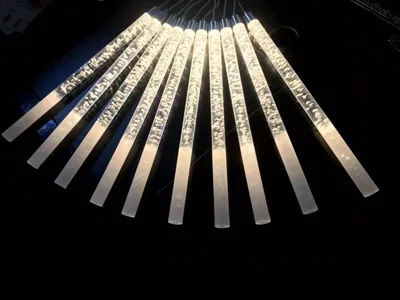 Lustre acrylique dépoli bâton, 10 têtes